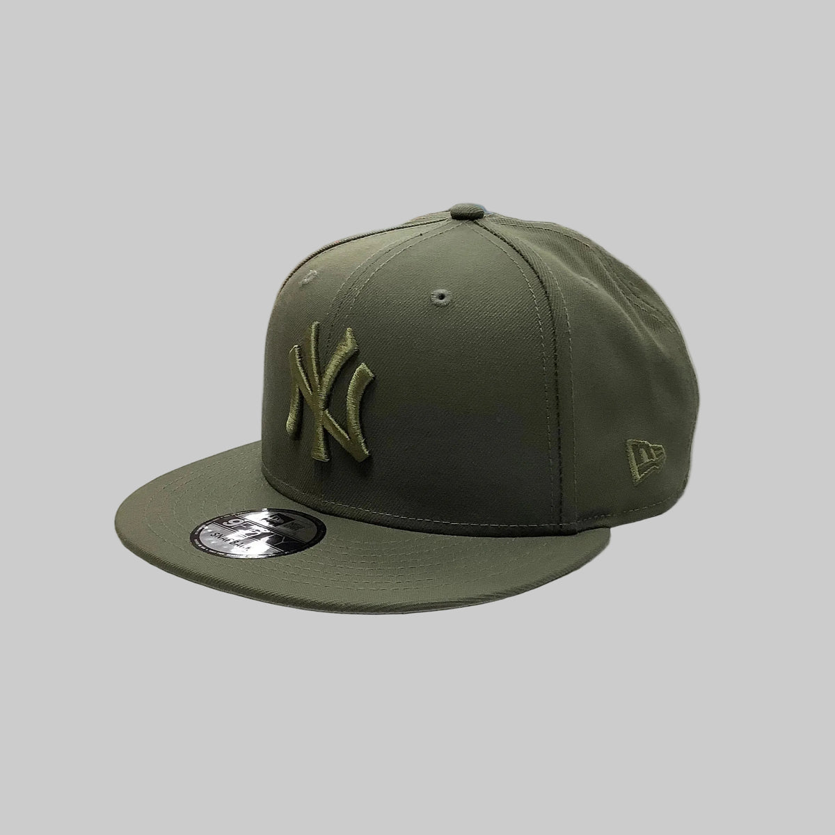 New Era New York Yankees 9FIFTY Snapback — green olive