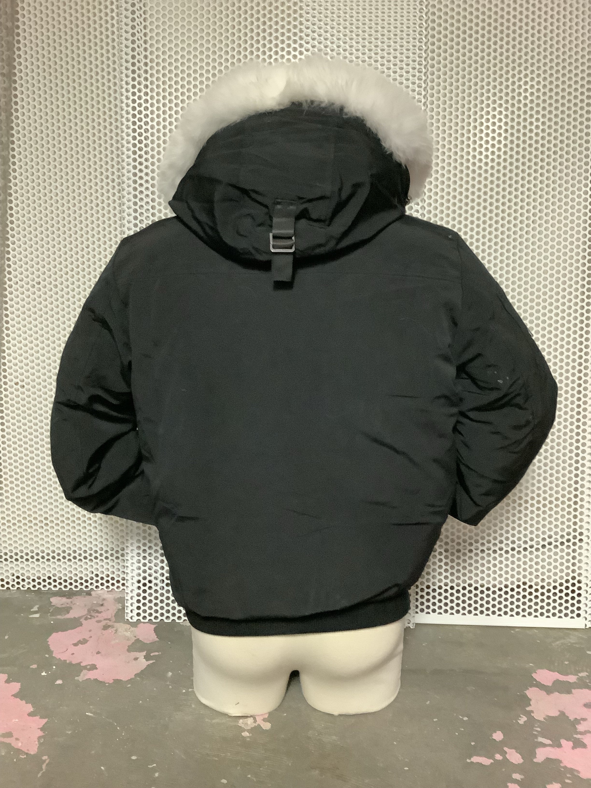 Arctic North FRANCE - white FUR